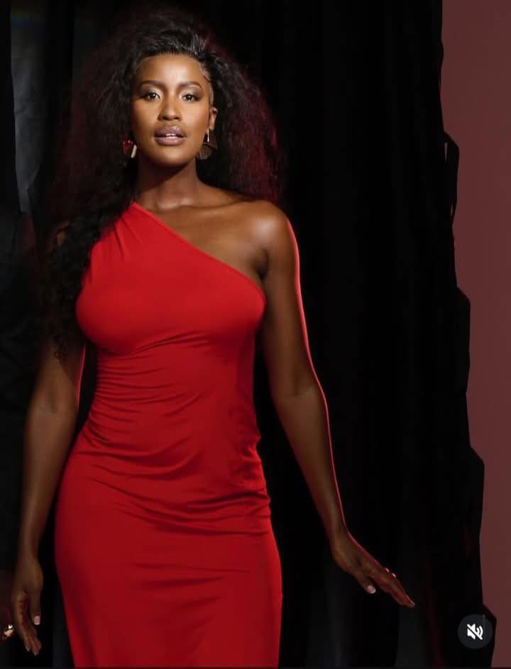 Masasa Mbangeni  looking so beautiful