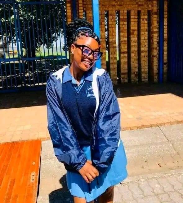 #RIP17-year-old Naledi Nkosi was allegedly poisoned at her school on September 5…